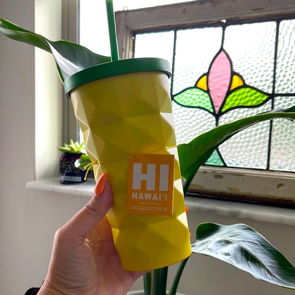 Starbucks *Hawaii exclusive* Pineapple Stainless 16 oz Cup